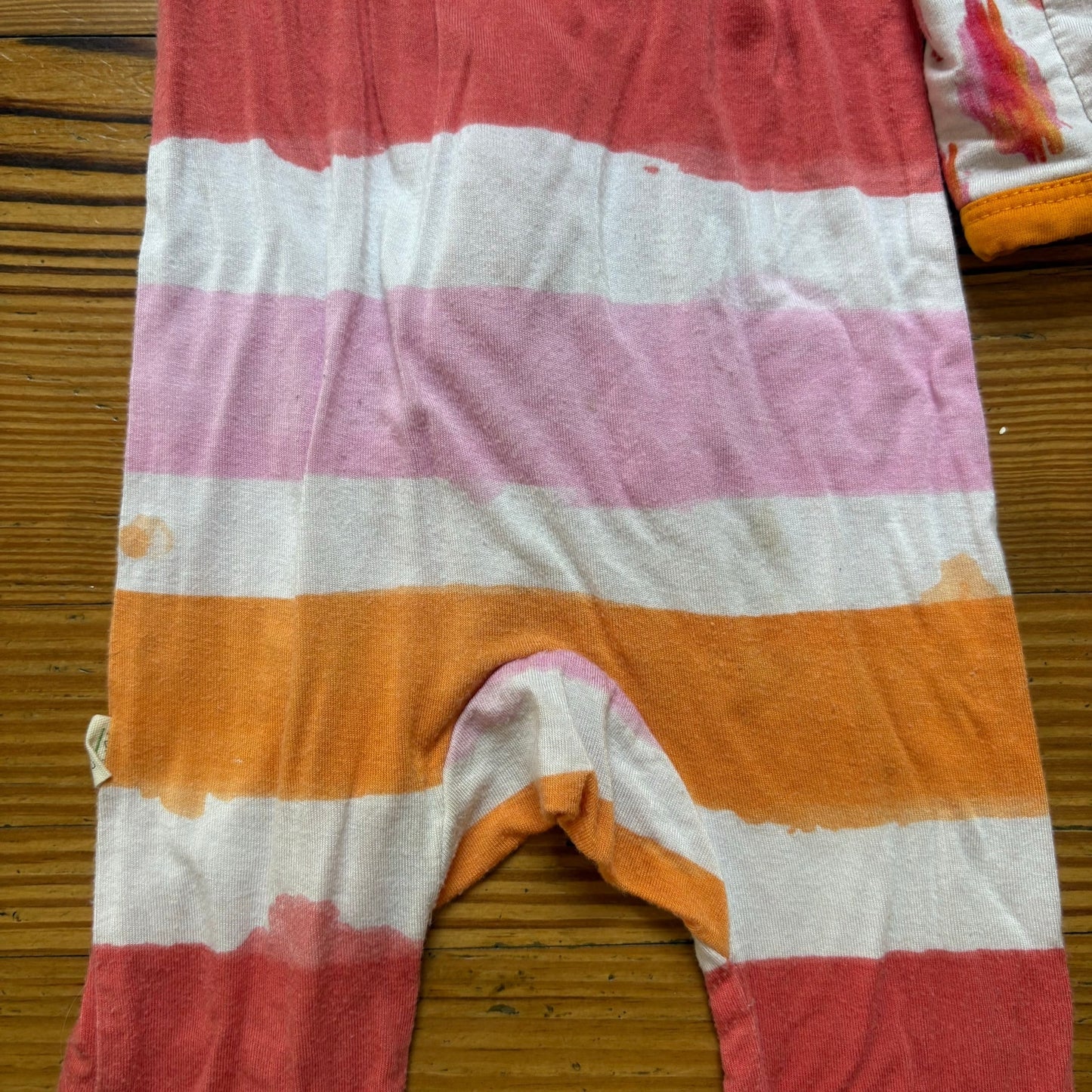 Kozi & Co orange red pattern bamboo full zip bodysuit pajamas SIZE 6-12M