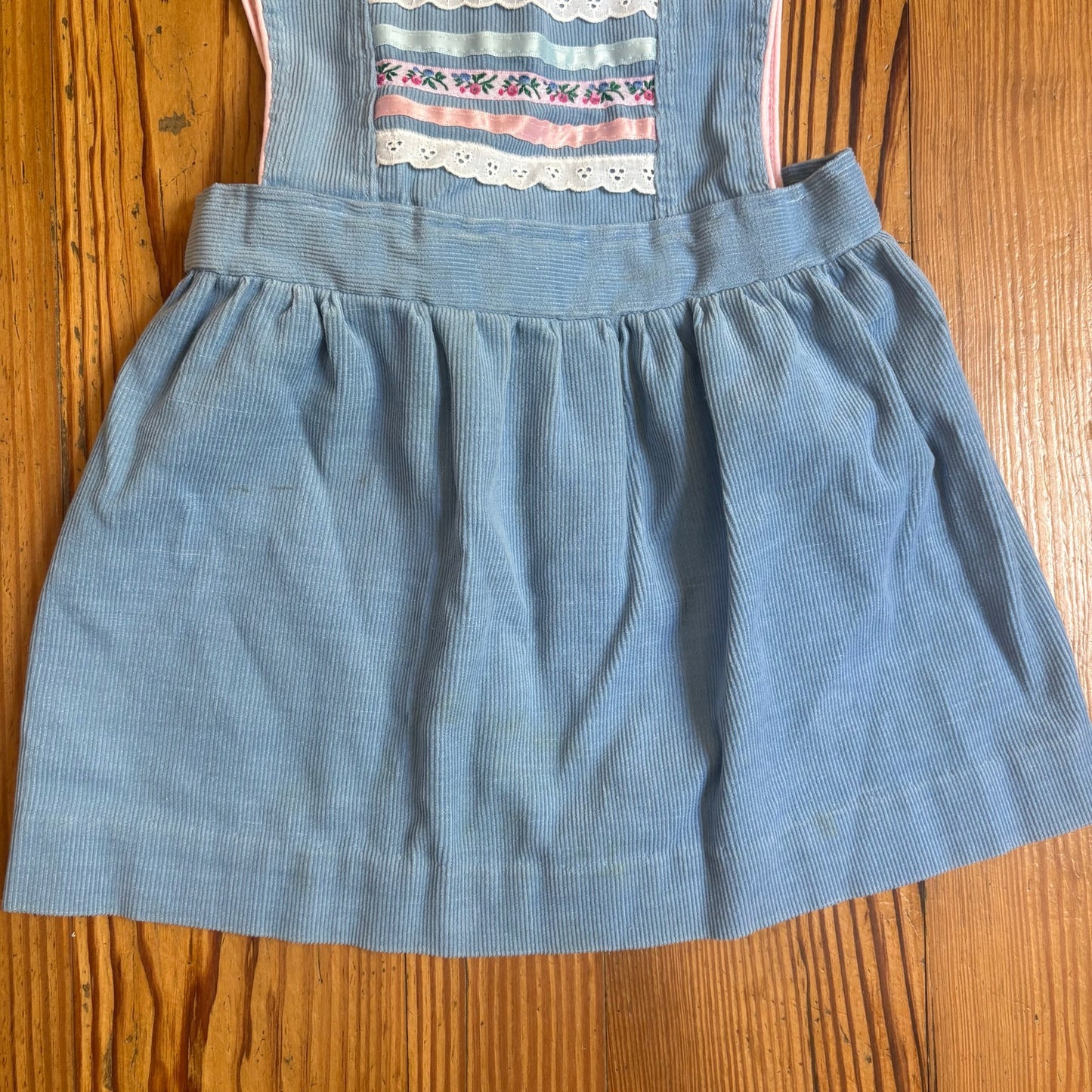 Saks Fifth Avenue vintage light blue lace ribbon apron overall dress SIZE 4T
