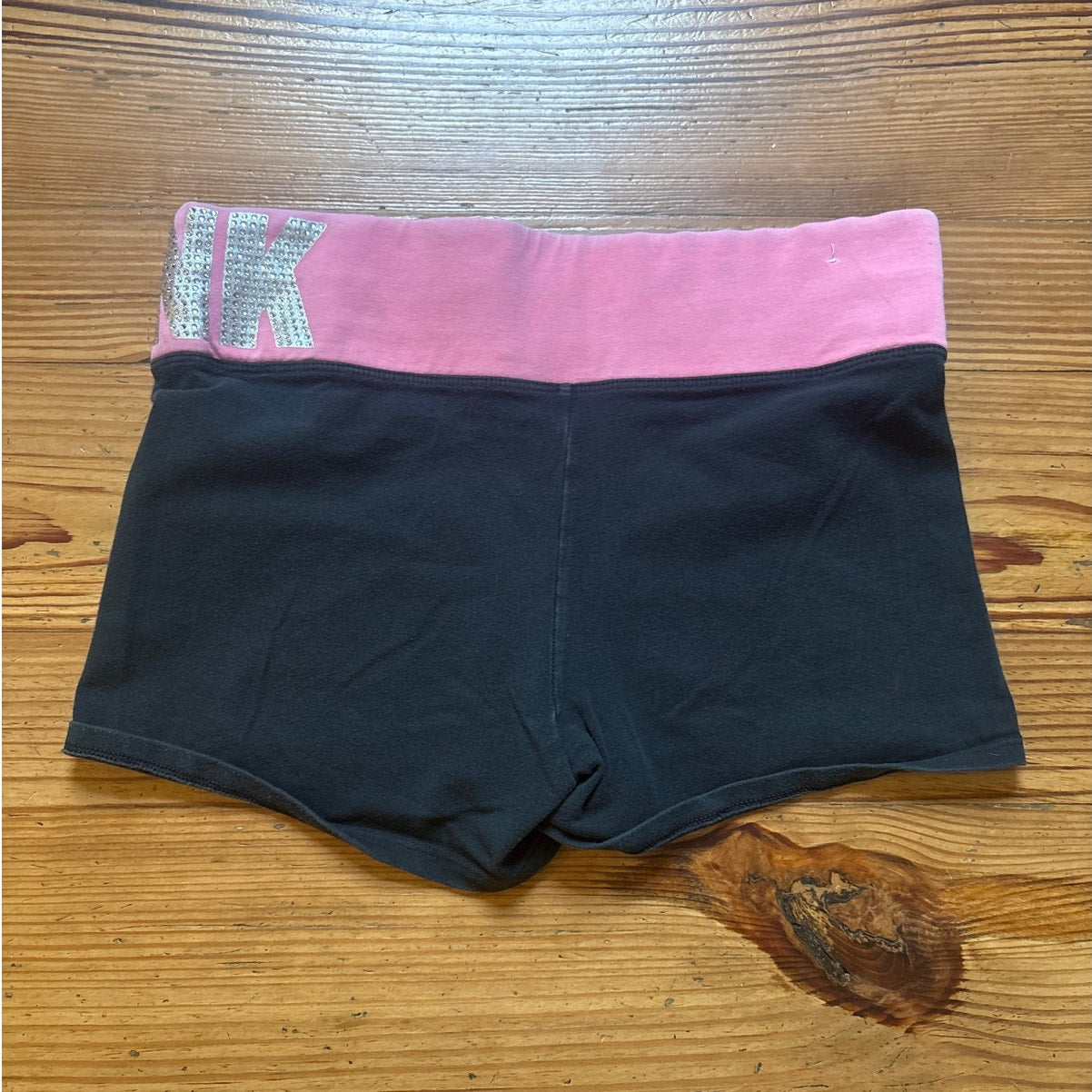 Y2K Victoria's Secret Pink yoga black pink jeweled waistband mini shorts SIZE M