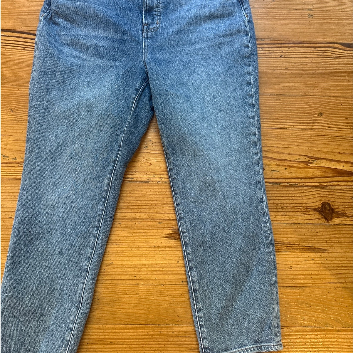 Madewell medium wash Curvy Perfect Vintage straight leg jean SIZE 29P