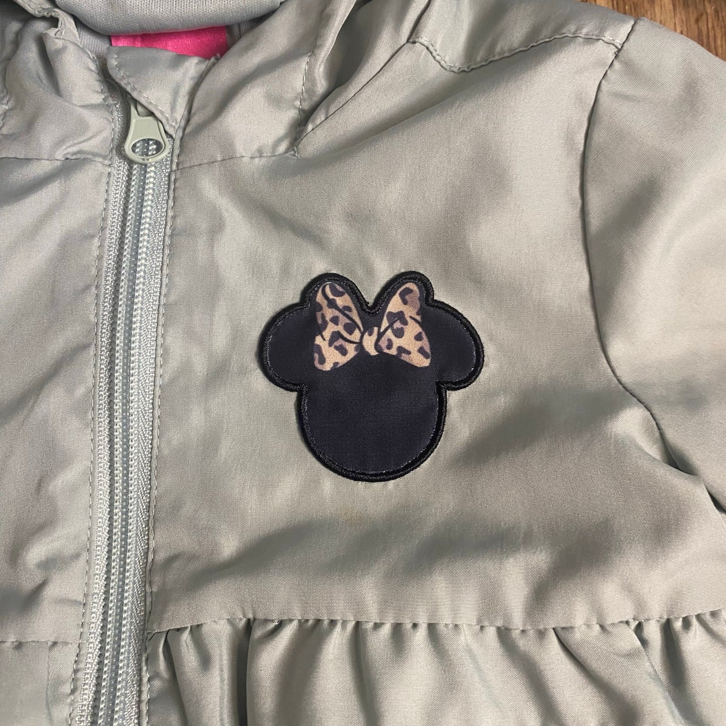 Disney Minnie Mouse light green ears hood full zip ruffle light jacket SIZE 3T