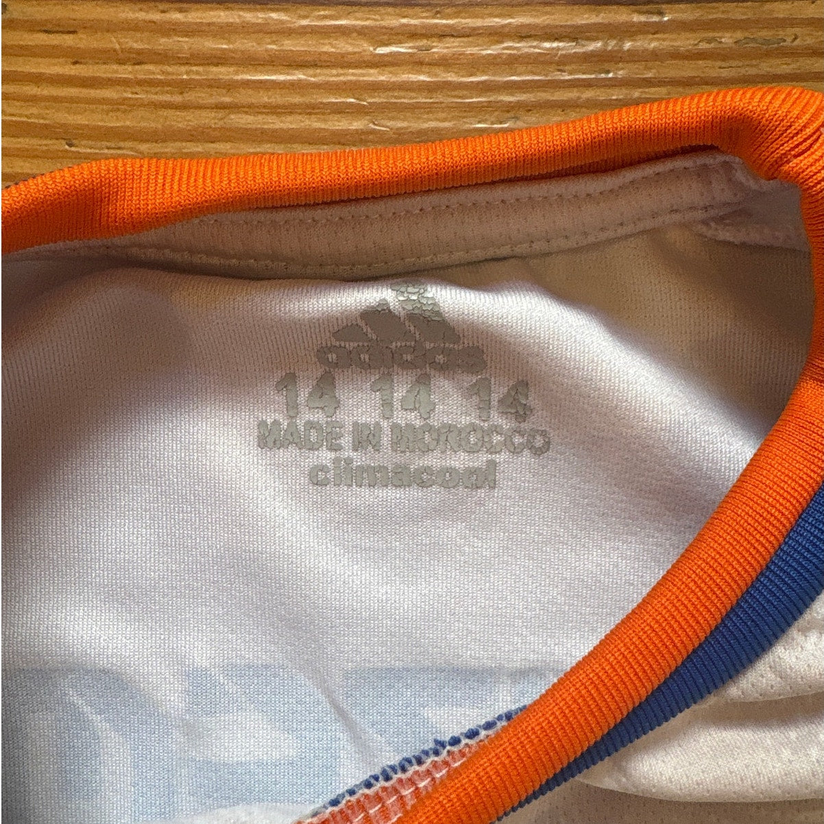 Adidas white Real Madrid Benzema 9 short sleeve youth jersey SIZE 14