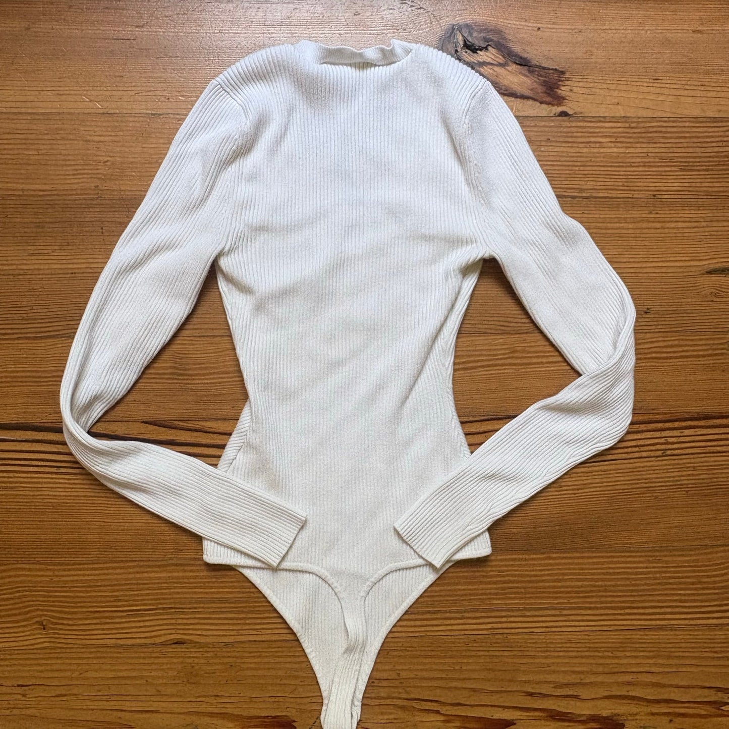 Abercrombie & Fitch white ribbed long sleeve scoop neck bodysuit SIZE S