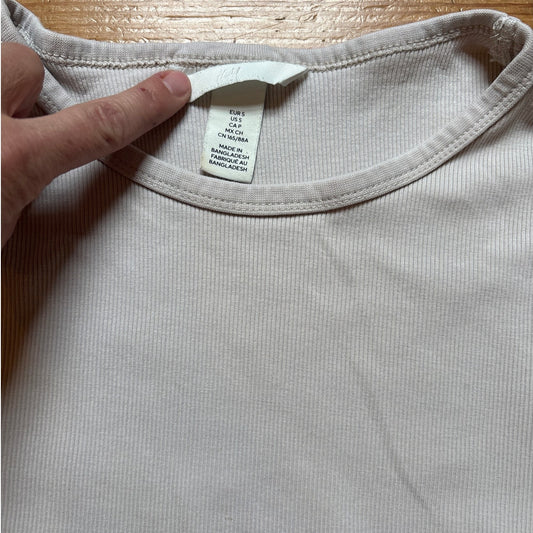 H&M cream off white ribbed short sleeve shirt SIZE S