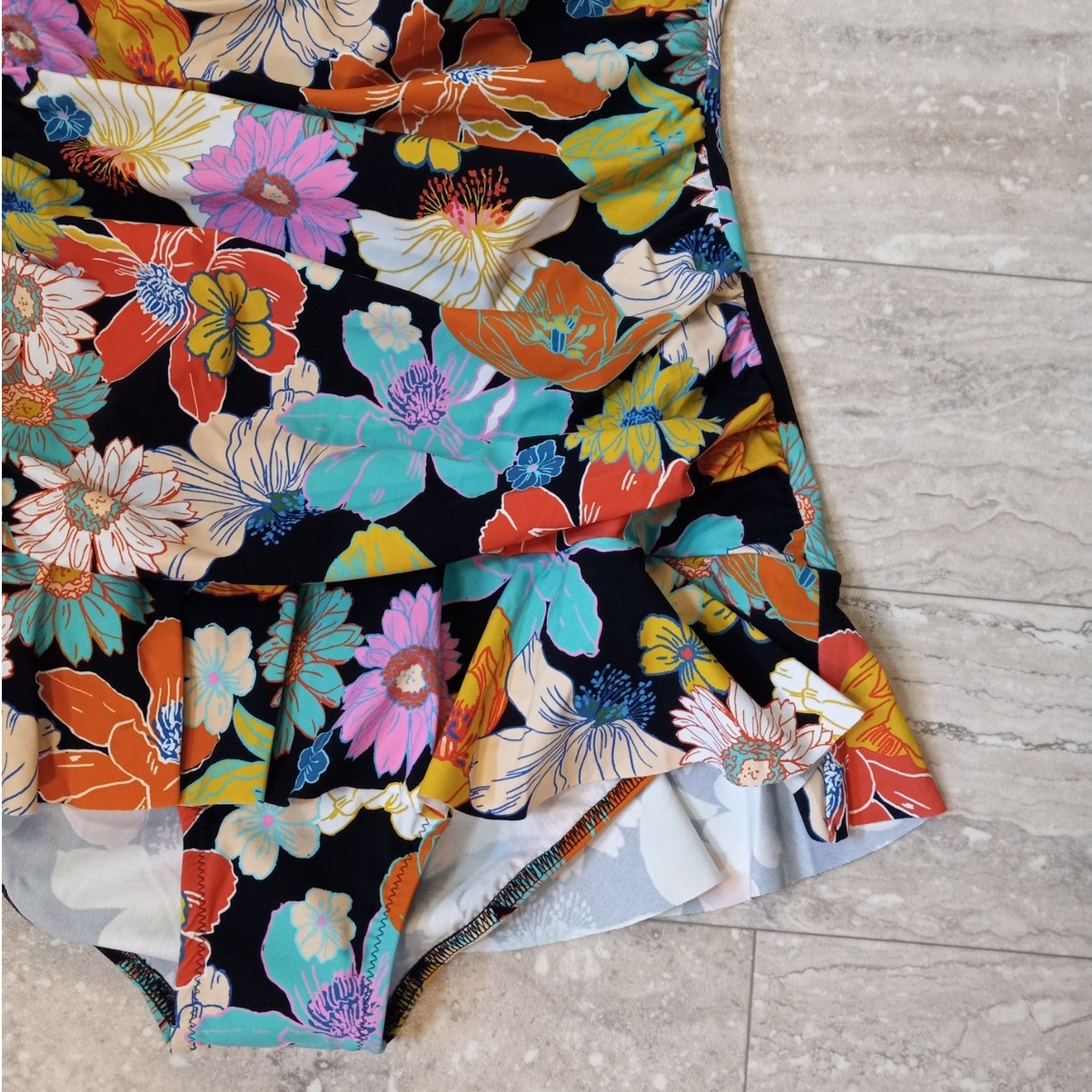 NWT Gottex Rising Sun black colorful floral one piece swimsuit dress SIZE 10