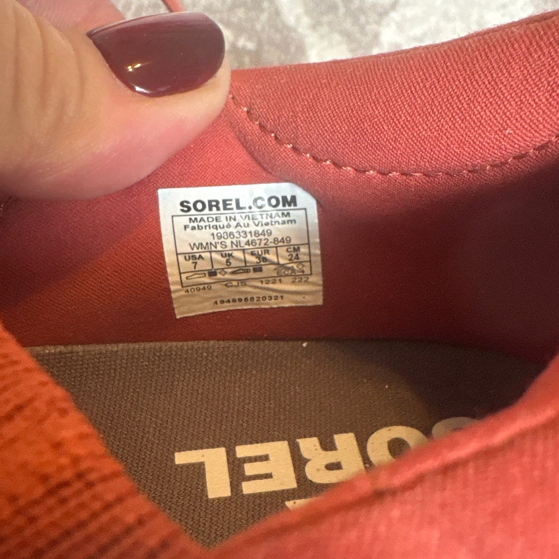 Sorel Explorer Blitz Stride red lace up womens sneakers SIZE 7