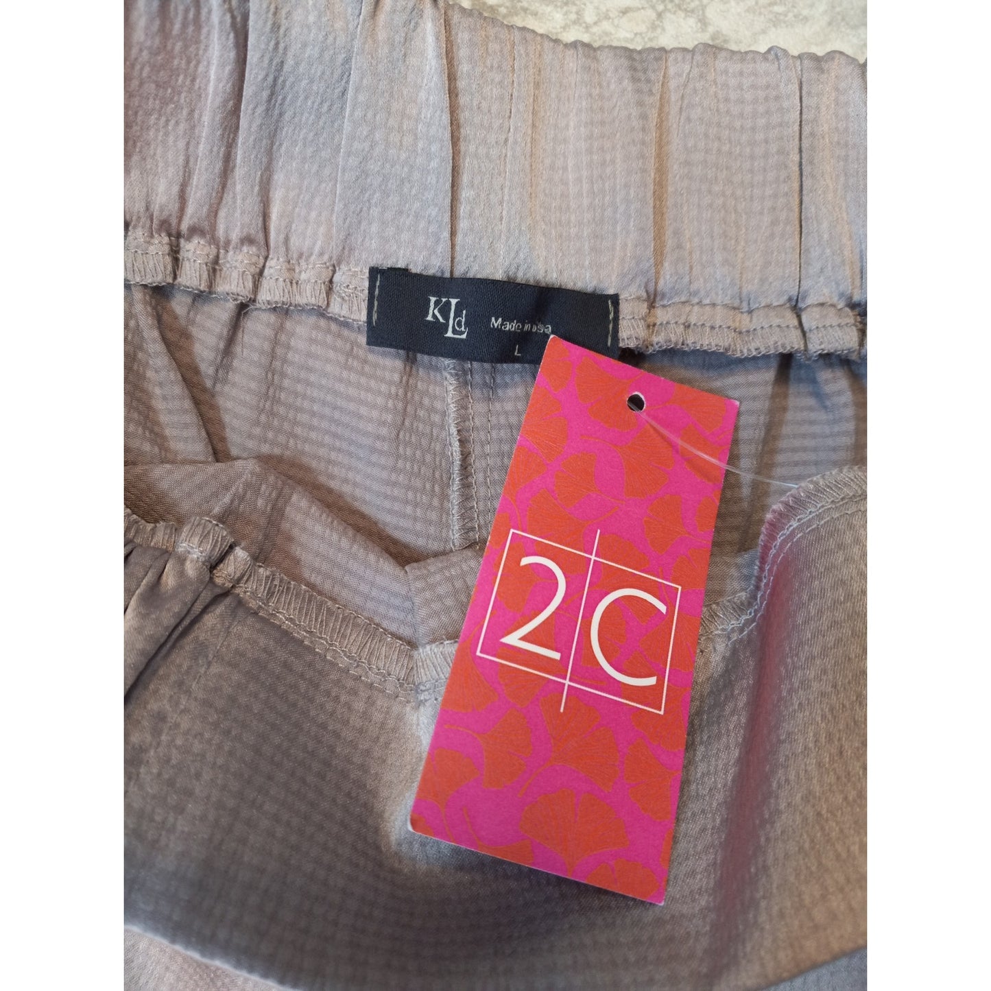 NWT KLd lavender purple satin pull on elastic wasitband shirts SIZE L