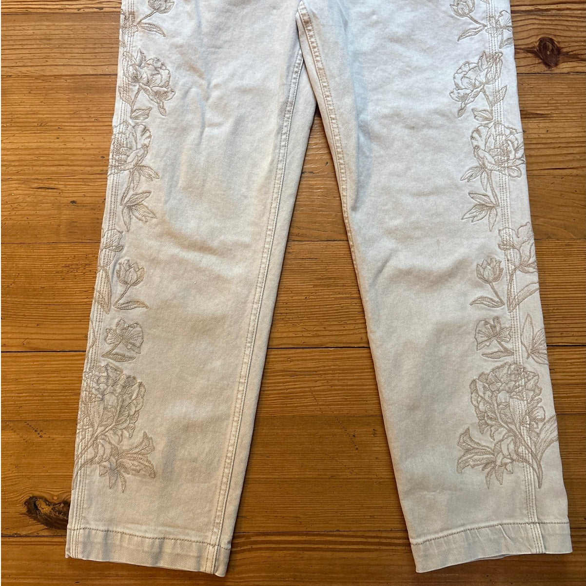 Driftwood Porcelain etched beige floral embroidered jean overalls SIZE XS