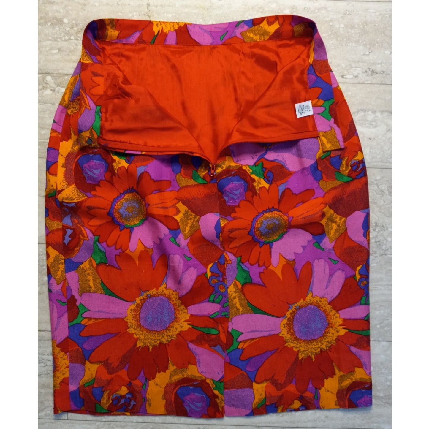 VTG silk red pink floral zipper back pencil skirt SIZE 6
