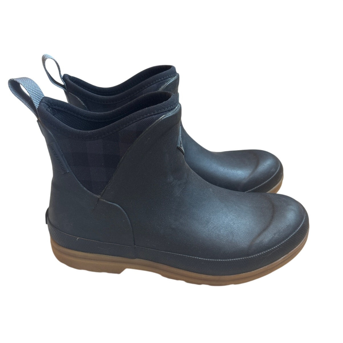 Muck Boots Juliet black plaid ankle neoprene and rubber sole boots SIZE 7