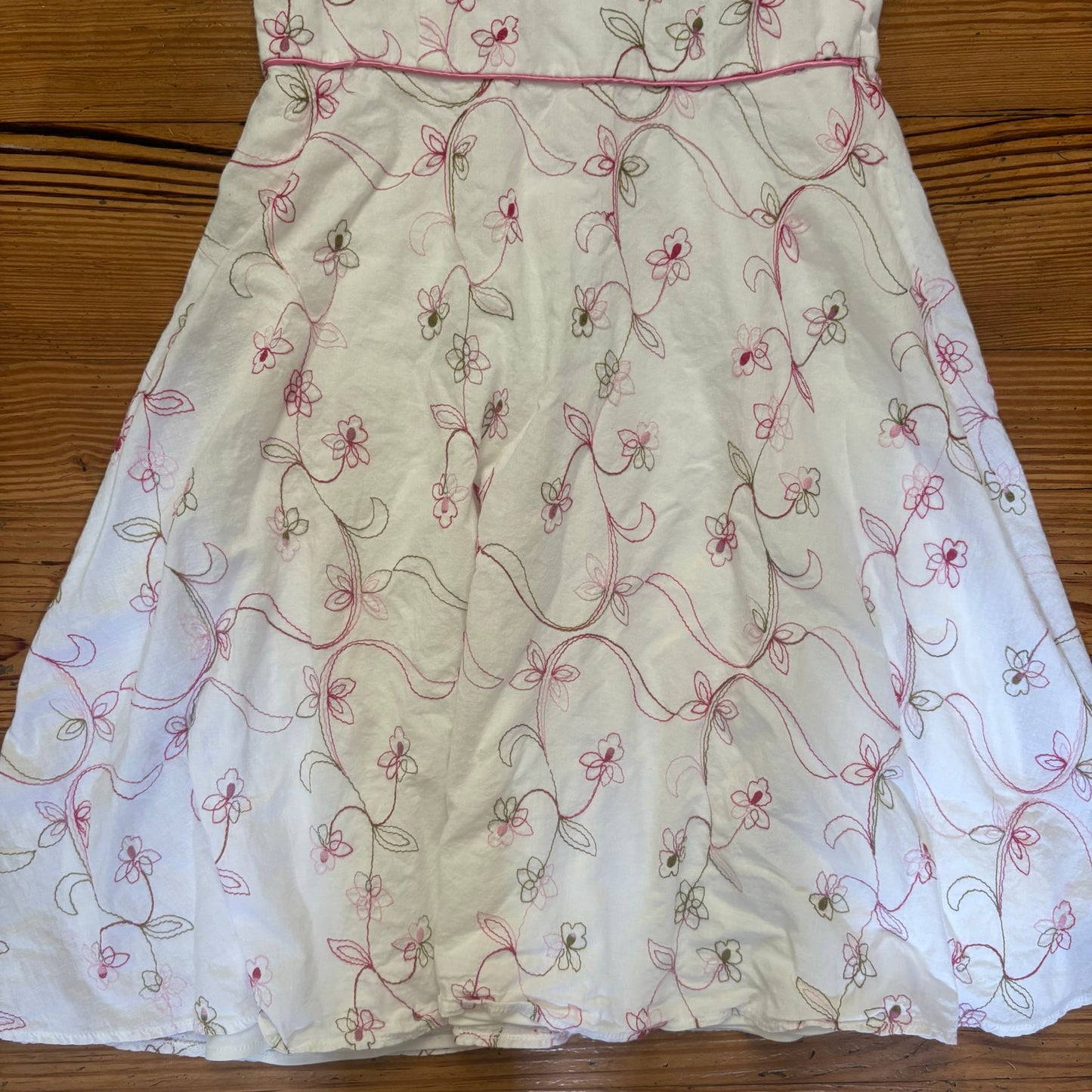 Taboo y2k white pink floral embroidered dress SIZE M