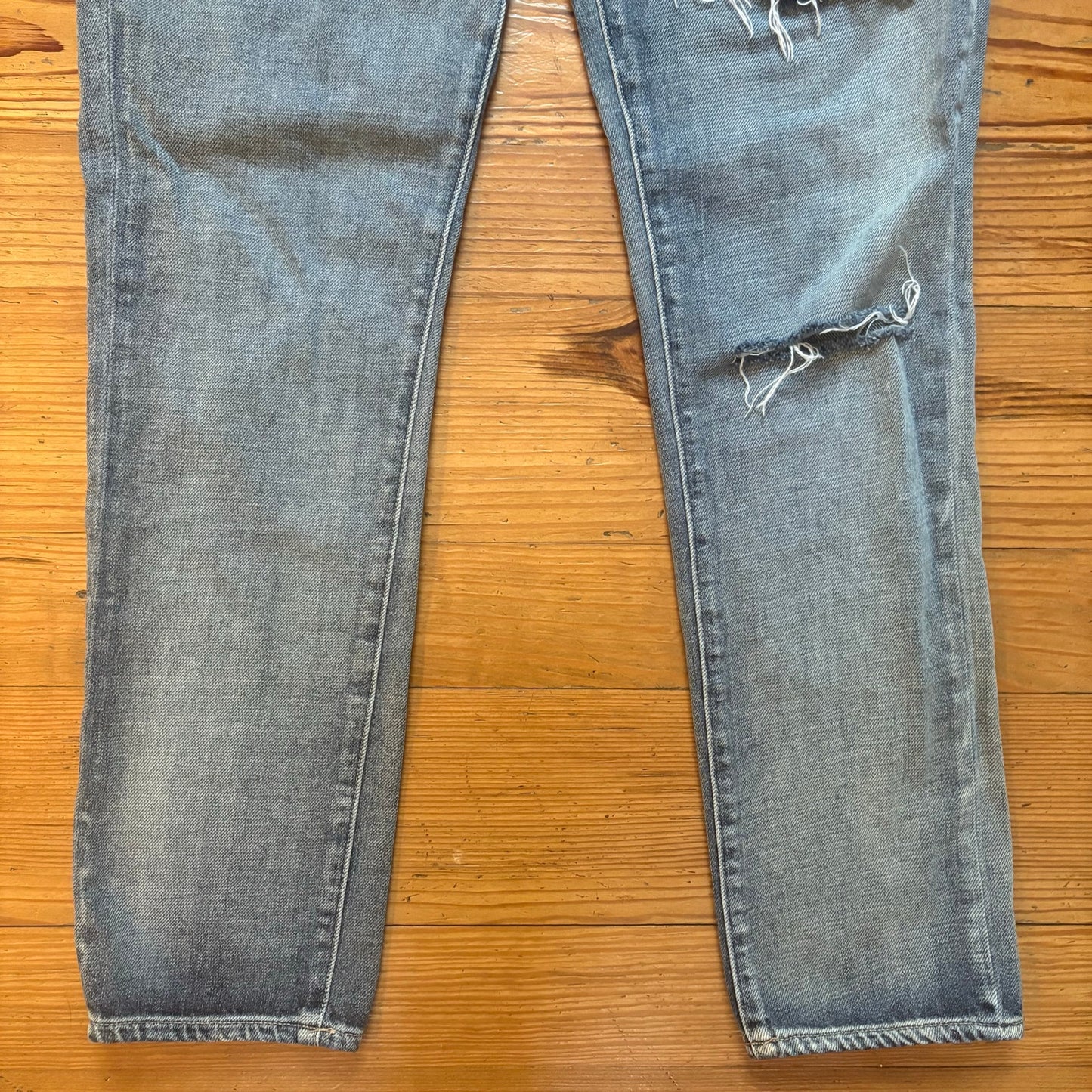 Paige light wash skinny distressed mid rise jeans SIZE 28