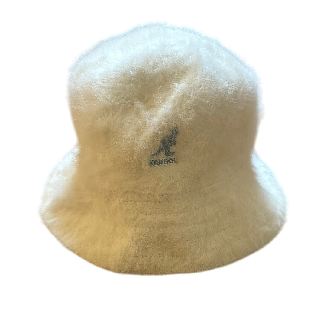 Kangol y2k white fuzzy warm fitted angora bucket hat SIZE L