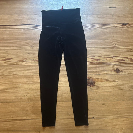 SPANX black velvet high rise leggings SIZE M
