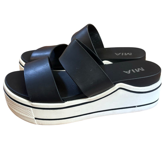 Mia Jezzie black white platform double strap sandals SIZE 8