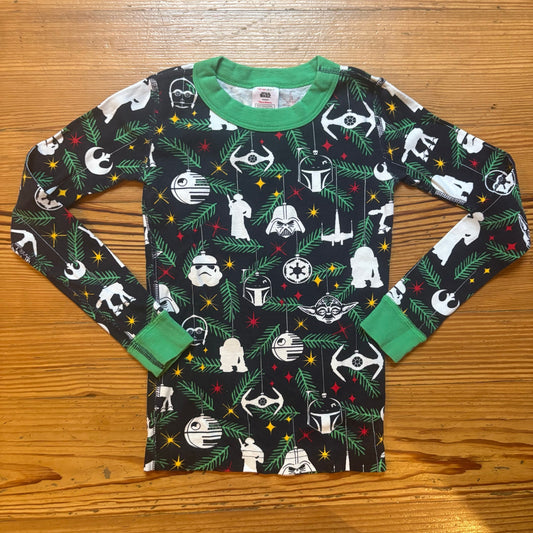 Hanna Andersson Christmas Star Wars holly long sleeve pajama shirt SIZE 6