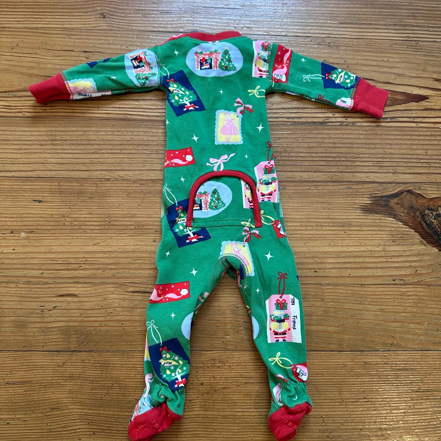 The Beaufort Bonnet Company green Christmas stamps footed bodysuit SIZE 0-3M