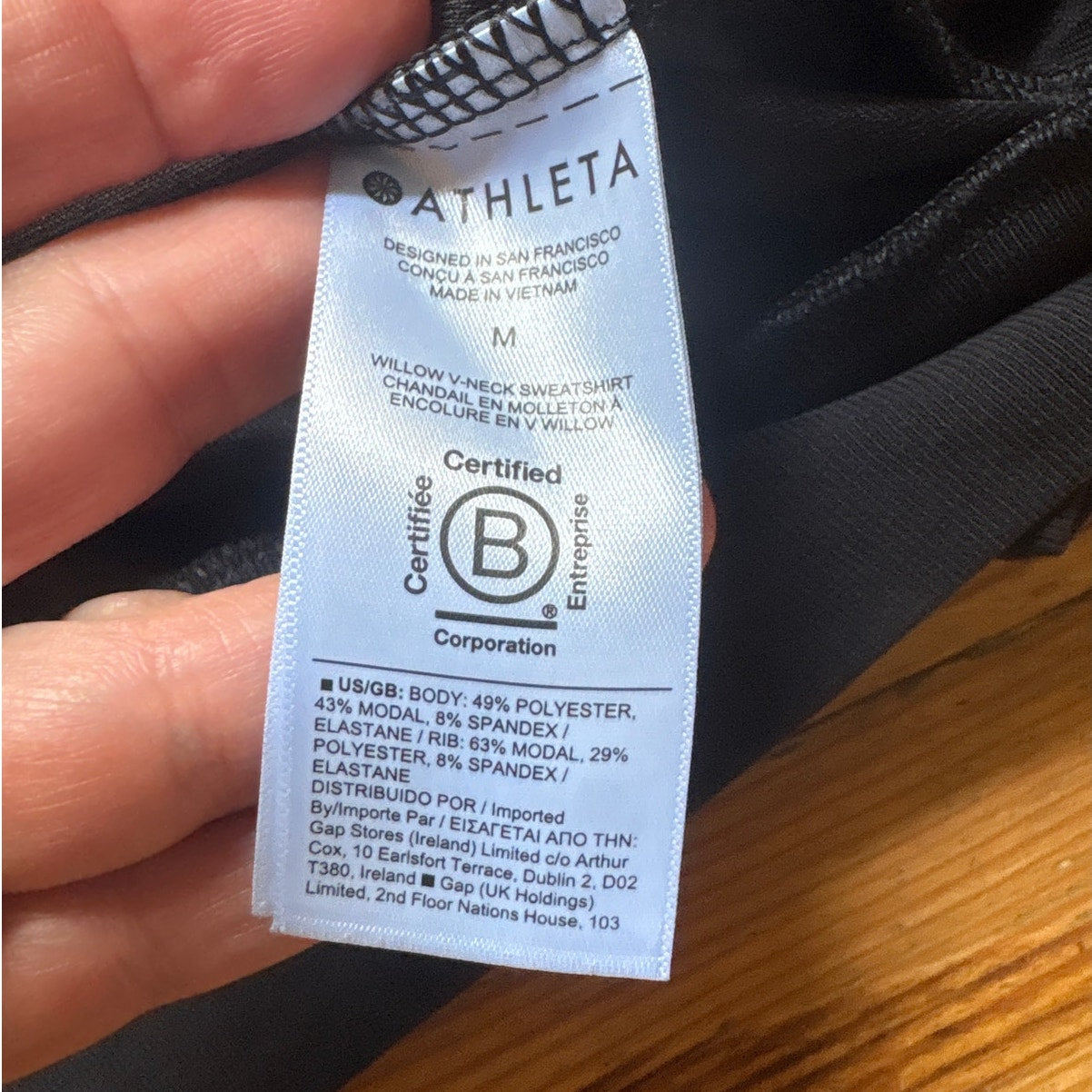 Athleta black long sleeve modal v neckline pullover sweatshirt SIZE M