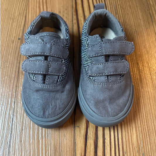 Old Navy gray faux suede double strap velkro toddler sneakers SIZE 5