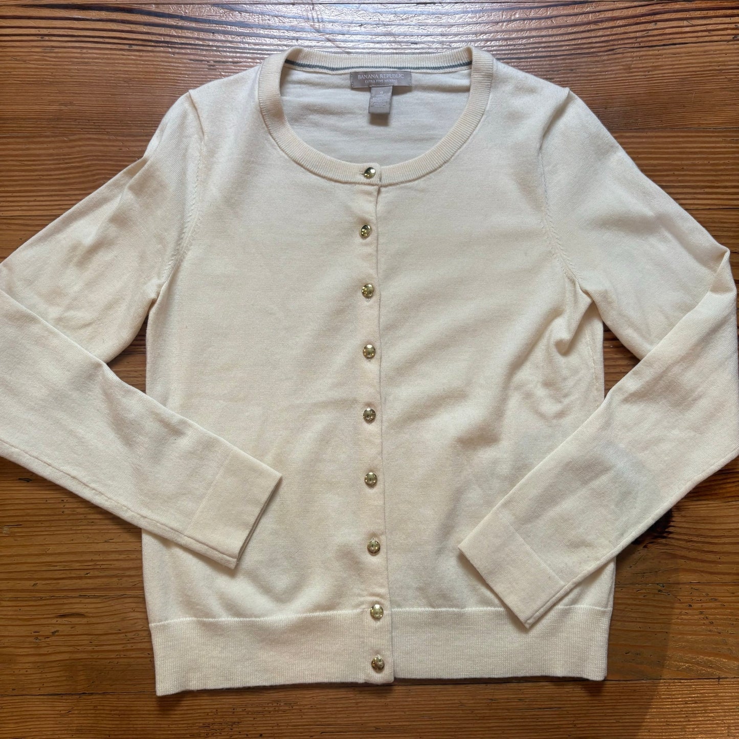 Banana Republic ivory extra fine merino wool gold button cardigan sweater SIZE S
