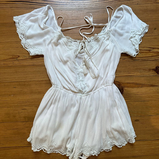 Free People white lace romantic off shoulder eyelet romper SIZE M