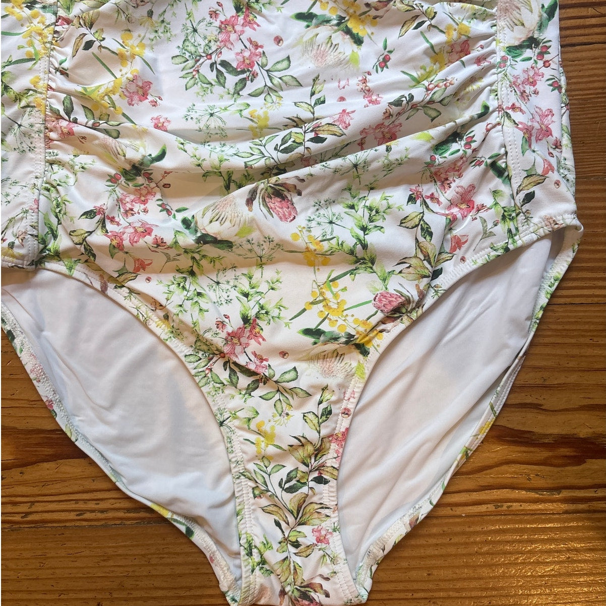 NipTuck Swim white floral bustier full coverage one piece swimsuits SIZE 10