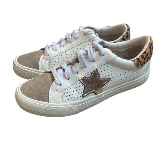 Vintage Havana suede tow perforated side gold star low top sneakers SIZE 6