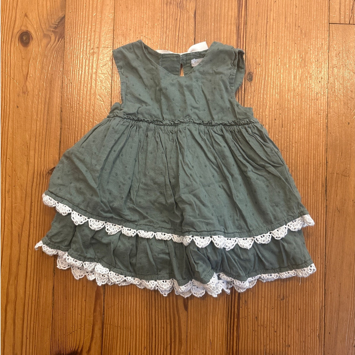 Tahari olive green tiered ruffle lace sleeveless baby dress SIZE 24M