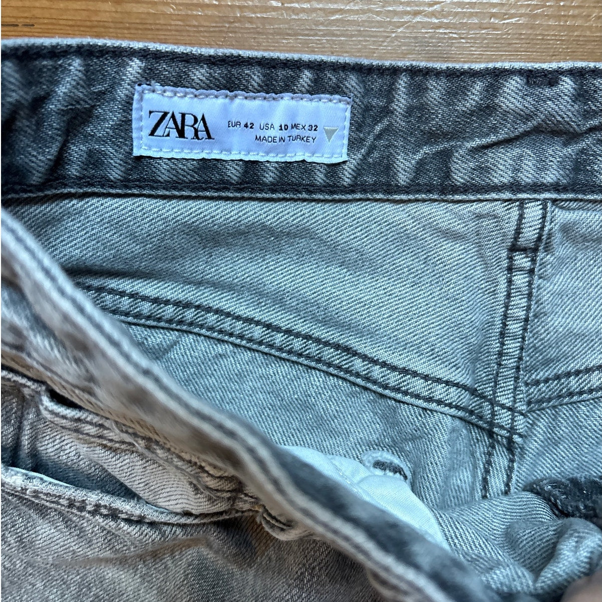 Zara gray vintage straight raw bottom hem womens jeans SIZE 10