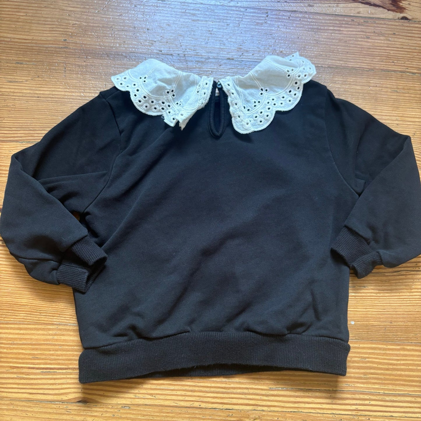 H&M black skeleton lace collar long sleeve sweatshirt SIZE 4T