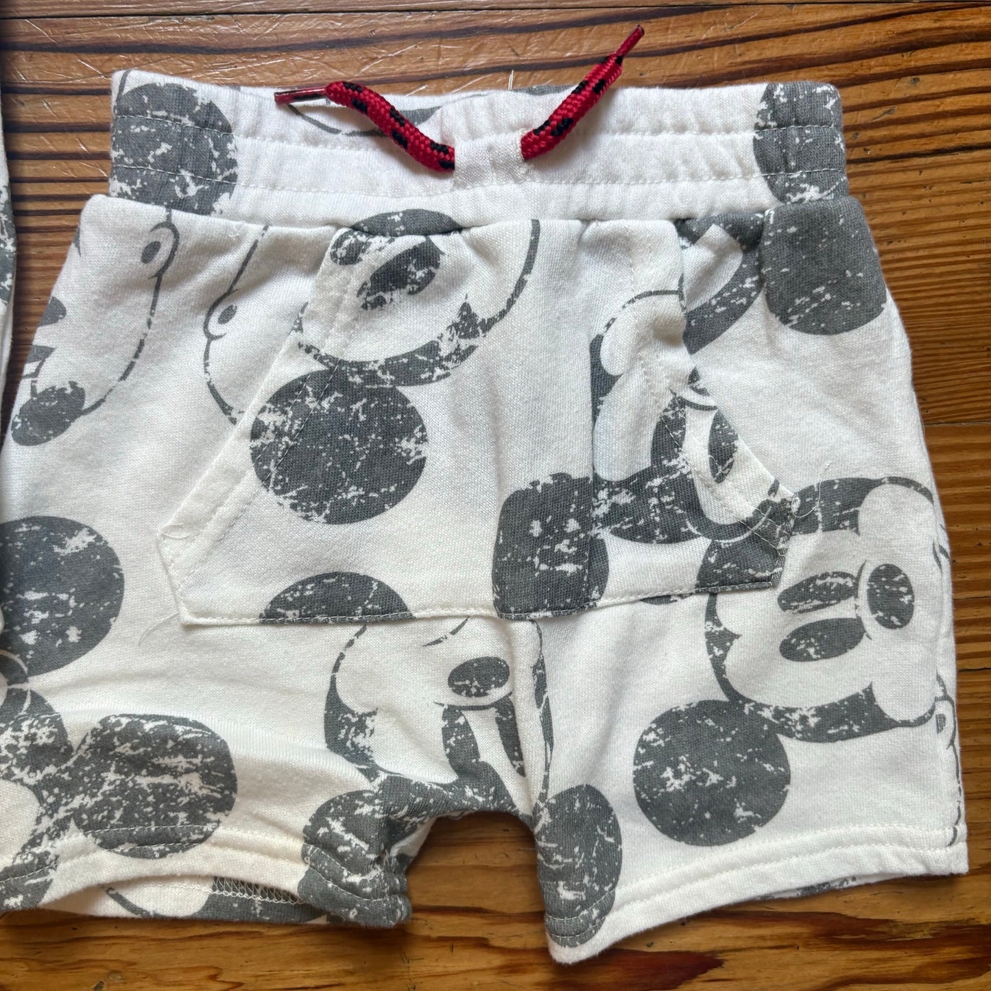 Disney Mickey Mouse white gray graphic short sleeve short baby set SIZE 18M