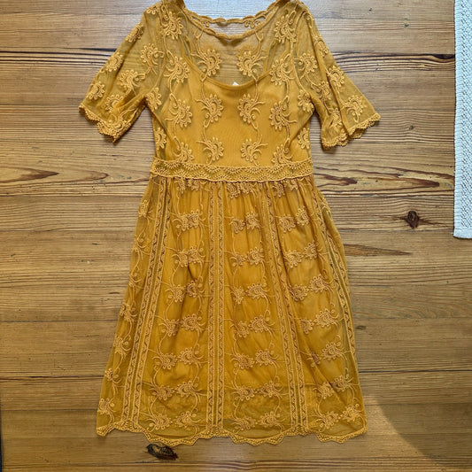 Xhilaration yellow lace overlay short sleeve midi dress SIZE M