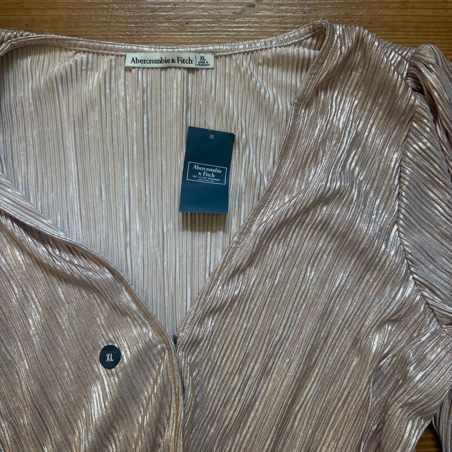 NWT Abercrombie & Fitch rose gold metallic long sleeve blouse shirt SIZE XL
