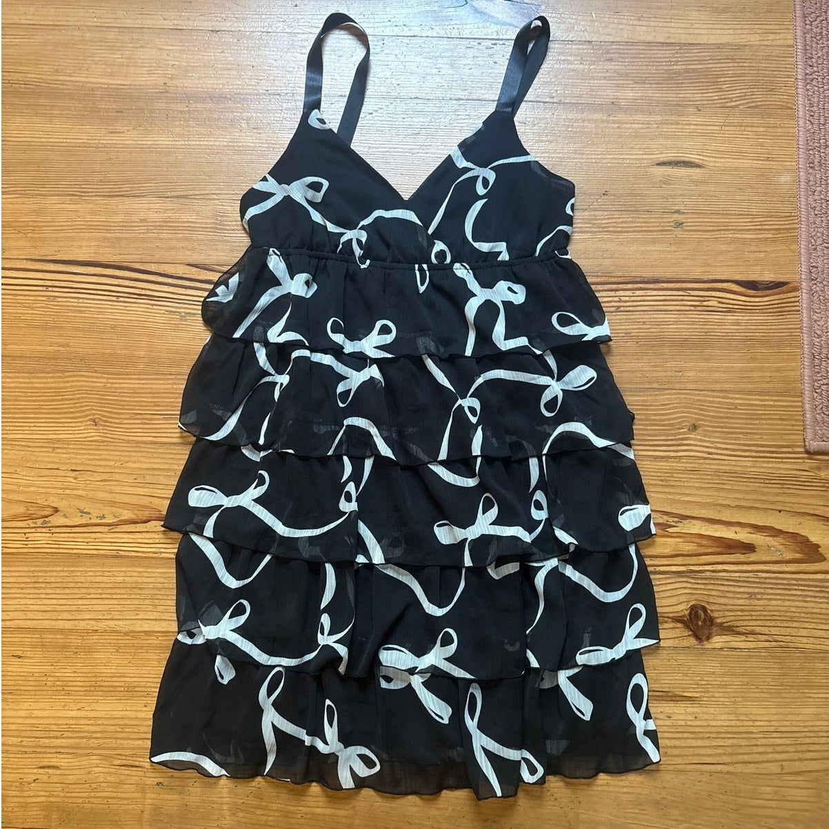 Old Navy black tiered chiffon babydoll ruffle bow mini dress SIZE M