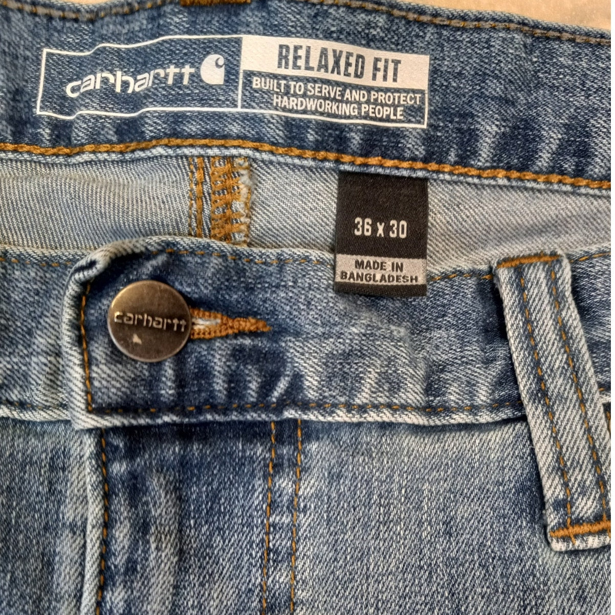 Carhartt medium wash cut off mens jean shorts SIZE 36