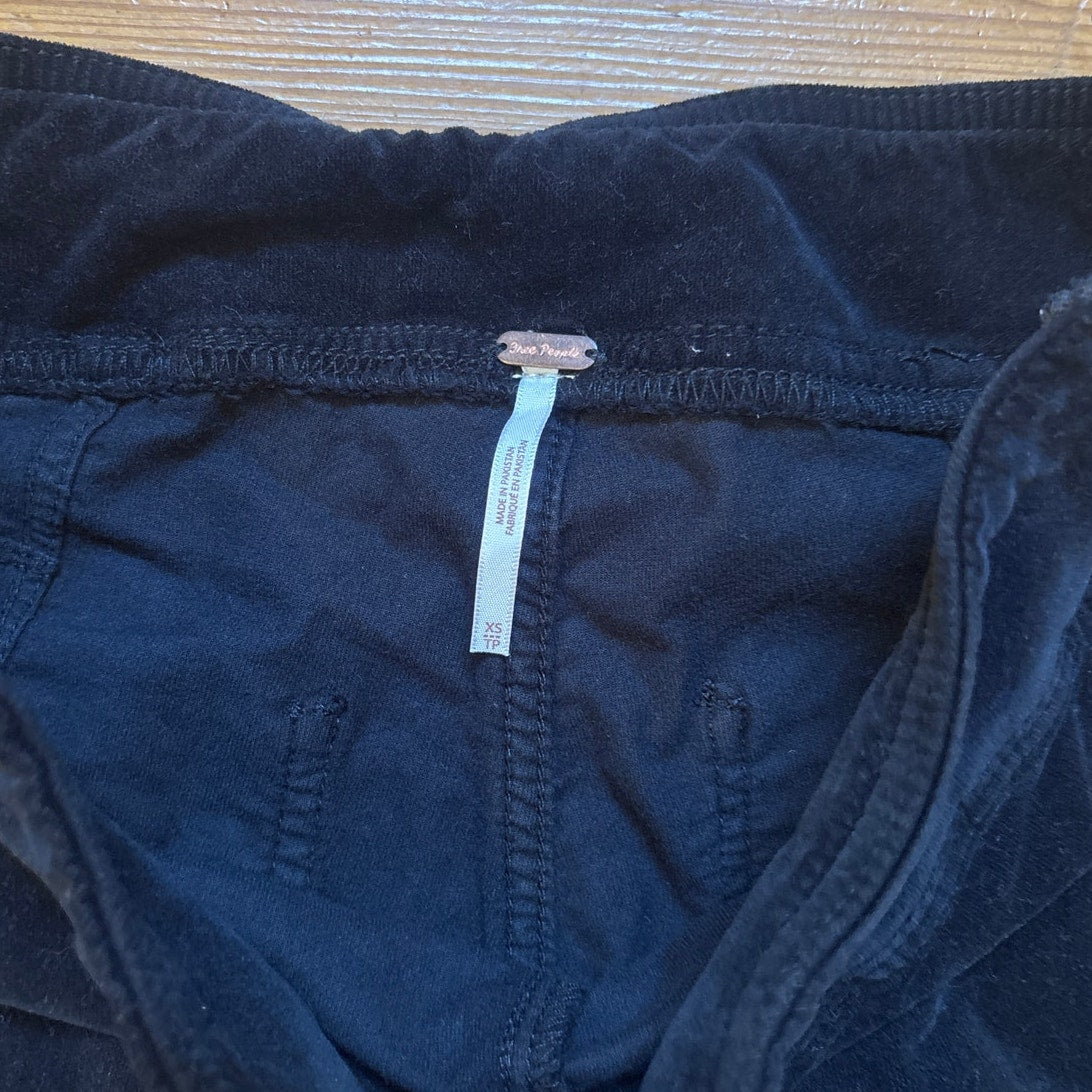 Free People black velvet pull on flare zipper side pants SIZE XS