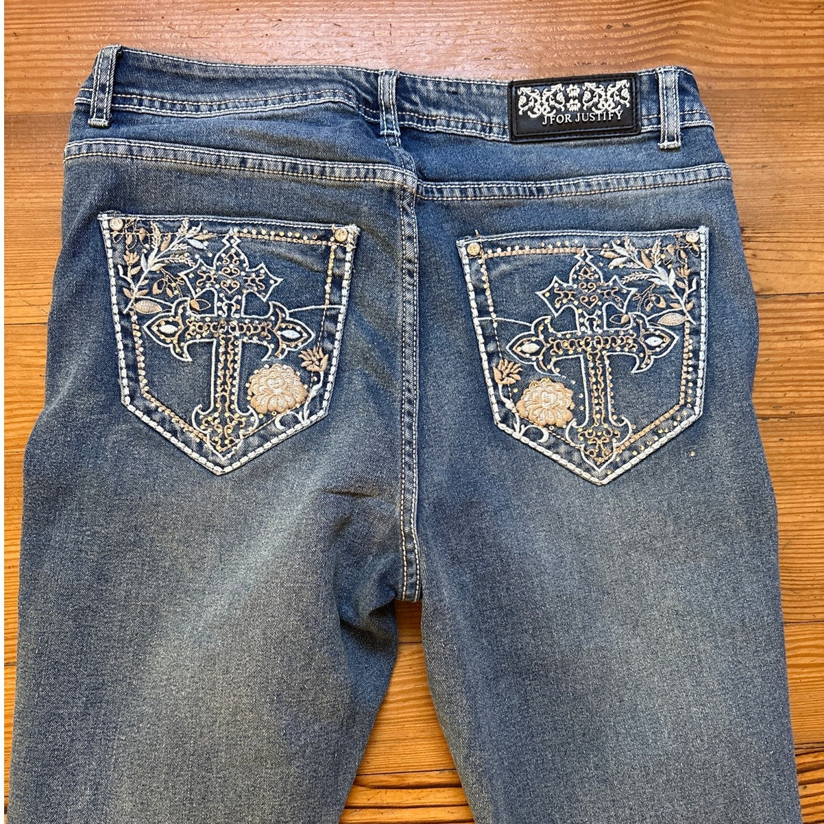 J for Justify medium wash denim jeweled cross pocket boot cut jeans SIZE 11